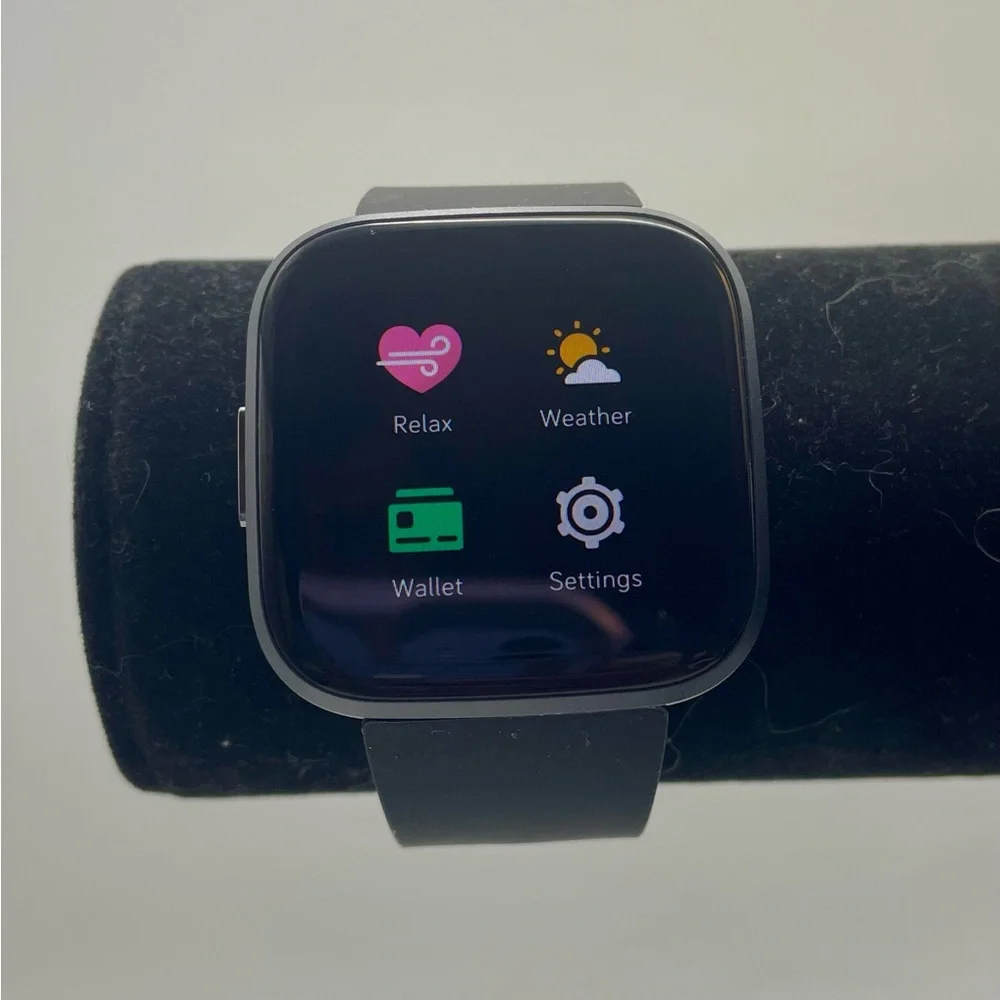 Fitbit Versa 2 Health and Fitness Smartwatch with Black Silicone Band. 8.5 inch